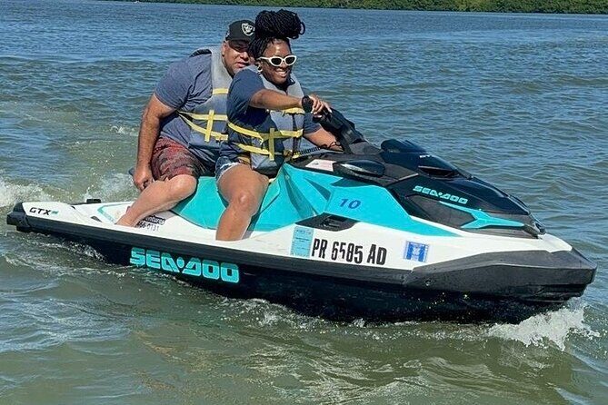 1-Hour Freestyle Jet Ski Adventure in the Bay - Getting to Casa BACARDÍ in Cataño: where the ride starts