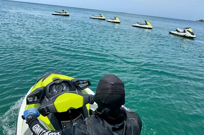30 Minute Jet Ski Ride along Isla Verde Beach - On the Water: Freestyle Driving Along Isla Verde