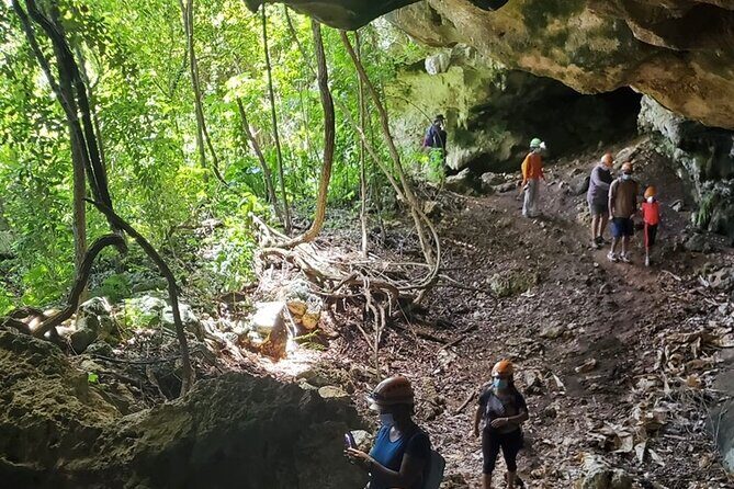 Adventure in Cave and the Guayaney Spring - Getting There: A Smooth Morning From Vega Baja