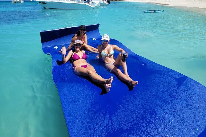 All-Inclusive: Mako 29ft Boat Tour to Icacos Palomino & Palominito - Palominito island: a coastline that changes with the seasons