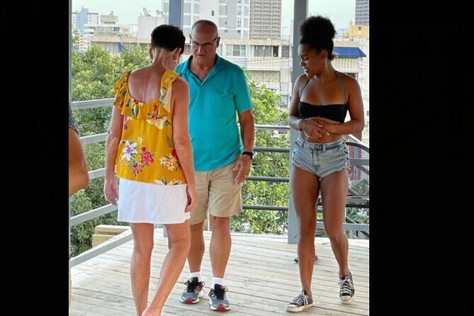 Learn Salsa in San Juan - Vivid beginner lesson - A rooftop salsa lesson that feels like a night out