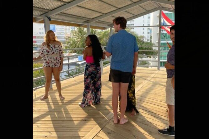 Learn Salsa in San Juan - Vivid beginner lesson - Price and value: $22 for an hour and a drink