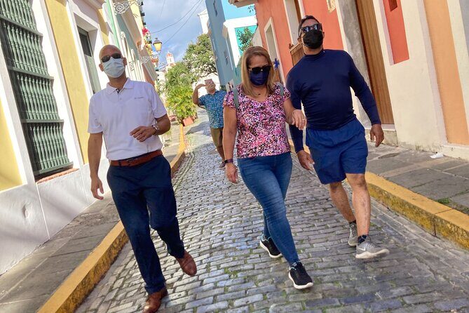 Old San Juan Immersive Walk: History and Culture - Plaza del Quinto Centenario and the El Morro View