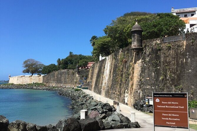 Old San Juan Walking Day and Night Tours - Where You Begin: Plaza Colón, Columbus, and the Tour’s Meeting Point