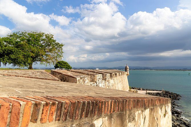 Old San Juan Walking Tour with Fort: 8+ people group - San Cristóbal Fort inside visit: why the certified guide matters