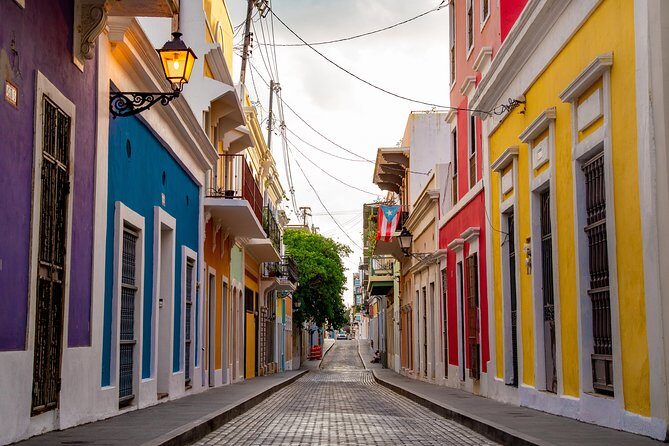 Old San Juan Walking Tour with Fort: 8+ people group - Entering Old San Juan: history, walls, architecture, and bay views