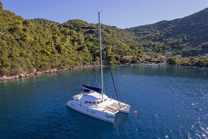 Private Janise Sailing Full Day Charter in Fajardo, Puerto Rico - BBQ lunch, Puertorrican flavors, and a hands-on cooking class