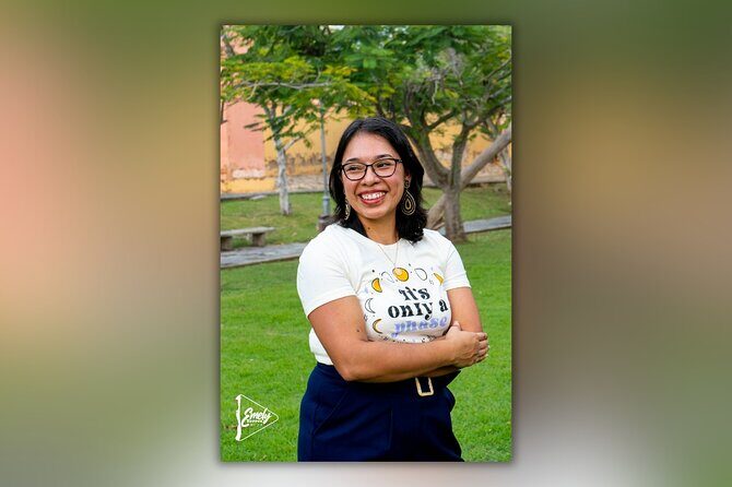 Professional Photoshoot in the Vibrant Streets of Old San Juan - Price and Value: $250 for a Focused Portrait Set
