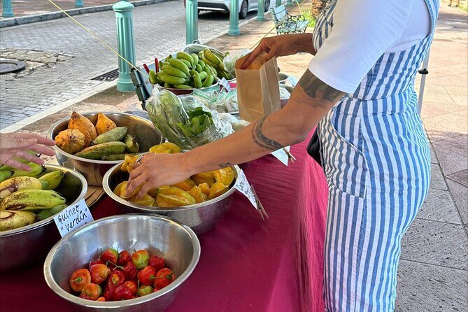Puerto Rican Gastronomy Cooking Class - From shopping bags to cutting boards: the cooking lesson
