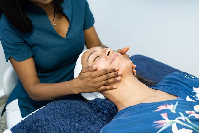 Rejuvenating Facial in Local Spa Room - Aromatherapy, Music, and Massage Benefits You Can Actually Use