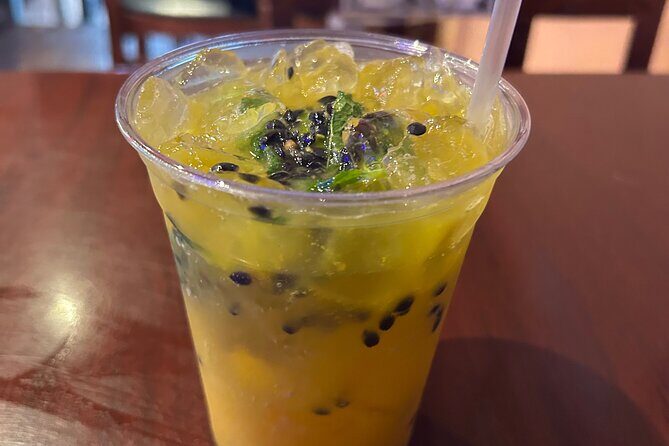 Tropical Rainforest Luxury Experiences - Catarata Gozalandia: the rainforest walk, the restaurant pause, and the included drink