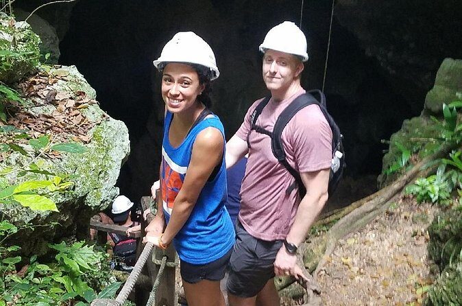 Window Cave and Indian Cave private tour with an archaeologist as guide - Morning logistics from San Juan: pickup, SUV comfort, and real time