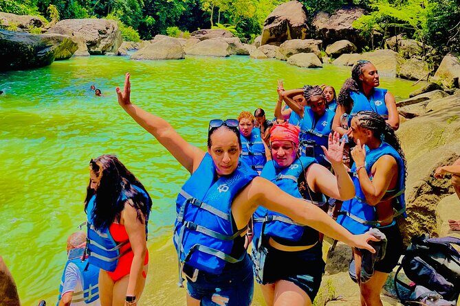 Yunque Rainforest Waterslides Plus Beach Tour - Luquillo Beach: swim time, kiosks, and that end-of-day reward